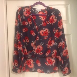 Wayf blouse hi-lo lightly used